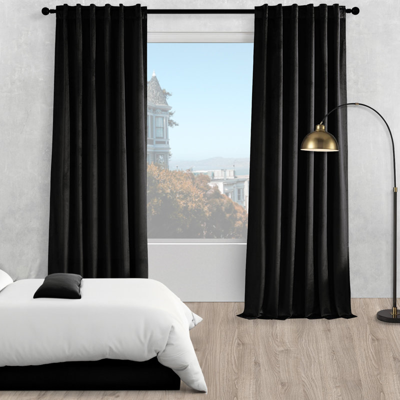 Paire de rideaux occultant avec passe-tringle Ike, Noir, L 52 po x L 108 po