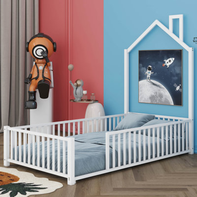 Metal House Platform Bed With Guardrail