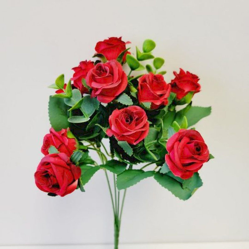 Mini roses lilas et buissons d'eucalyptus, Rouge