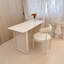 Bureau blanc rectangulaire en bois manufacturé-262367634