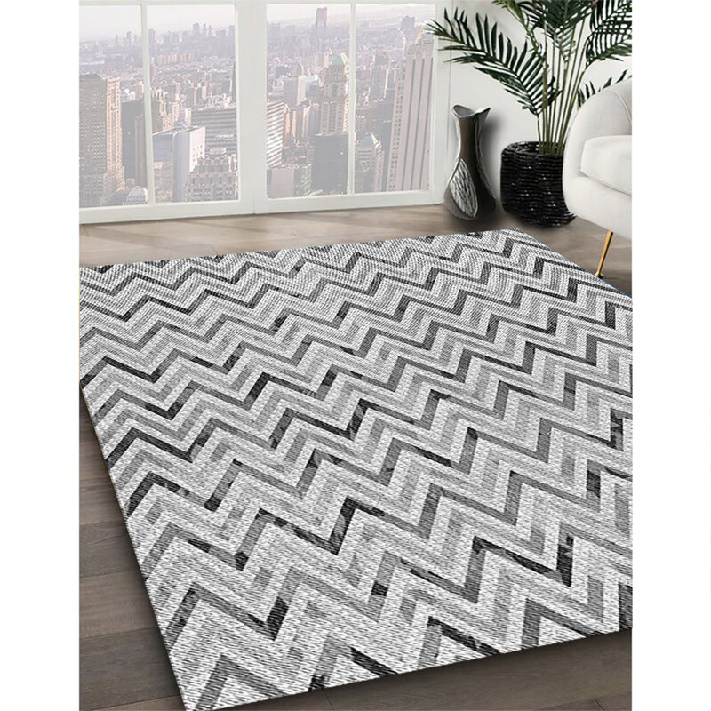 Tapis gris rectangulaire tissé à la machine 7 pi x 10 pi