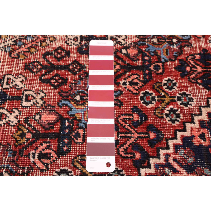 Tapis rouge Antalya 4 pi 4 po x 6 pi 6 po