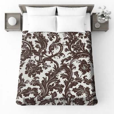 Couvre-lit matelassé à motif floral damassé