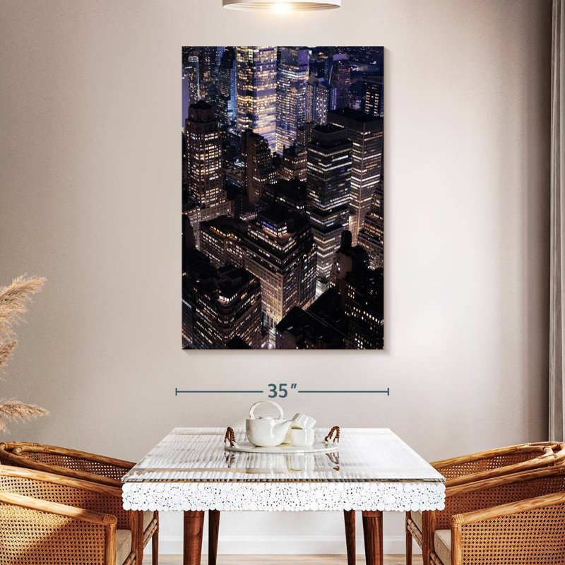 Lilie New York la nuit, H 51 po x l 34 po