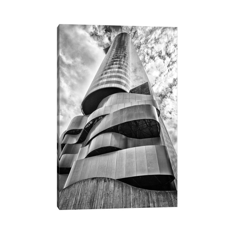 Streetphotography 10 - Wrapped Canvas Print, 66.04 cm H x 45.72 cm W