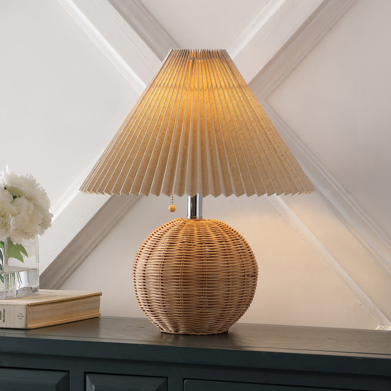 Lampe de table en osier / rotin Inaki