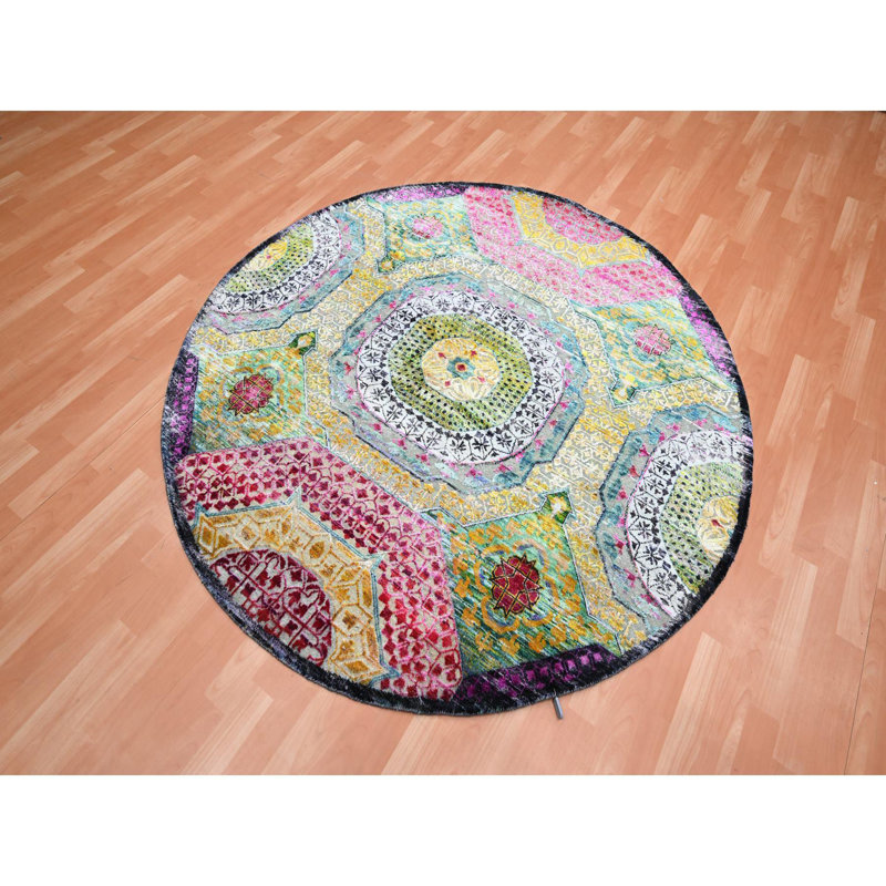 Tapis oriental rond en laine de soie noué à la main 6 pi 1 po x 6 pi 1 po jaune 2A593F82D135456D9A82E680ACA39D2F