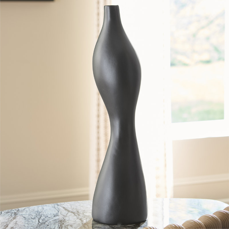 Vase Judsen, H 18 po x l 5 po x P 4 po