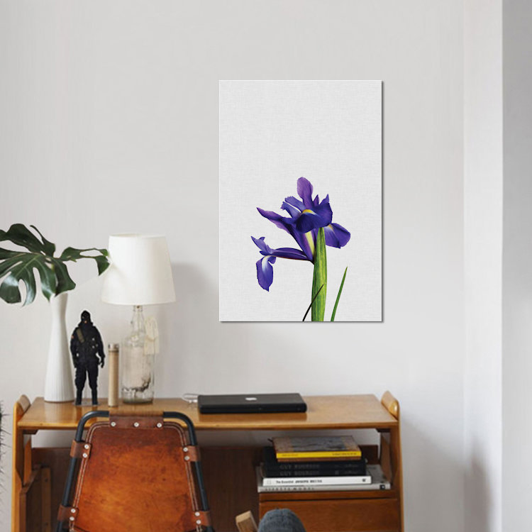 Iris par Orara Studio - Estampe numérique sur toile tendue avec châssis, H 12 po x l 8 po x P 0,75 po, Pas de tapis