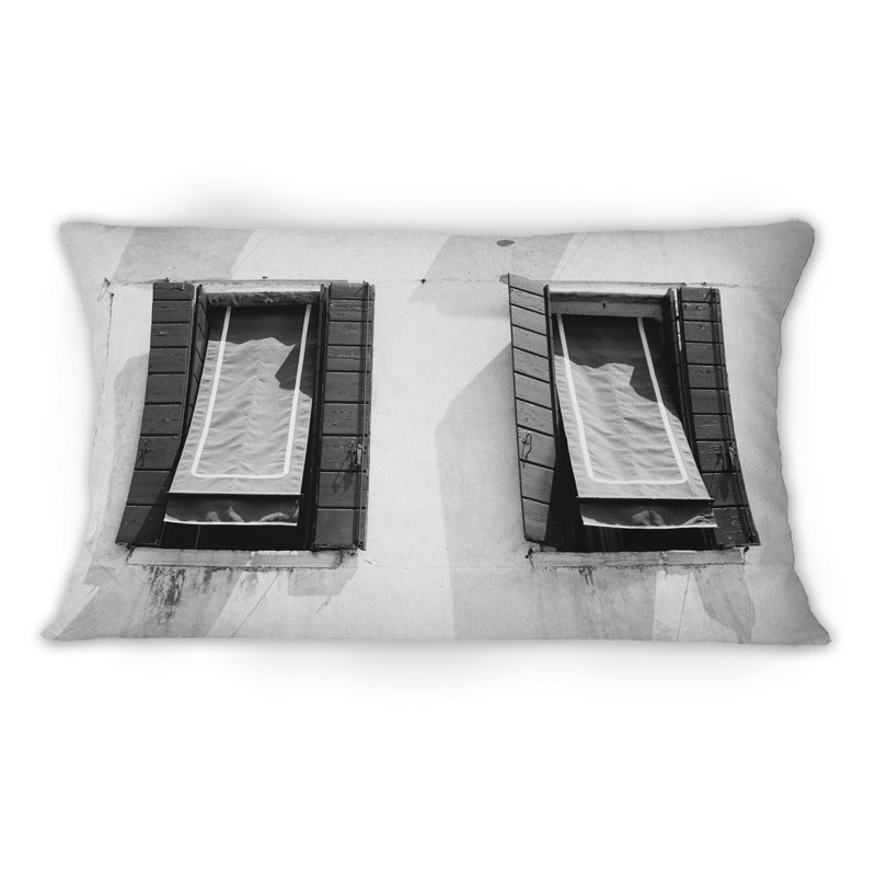 Coussin décoratif noir et blanc à deux fenêtres avec 1 imprimé colonial