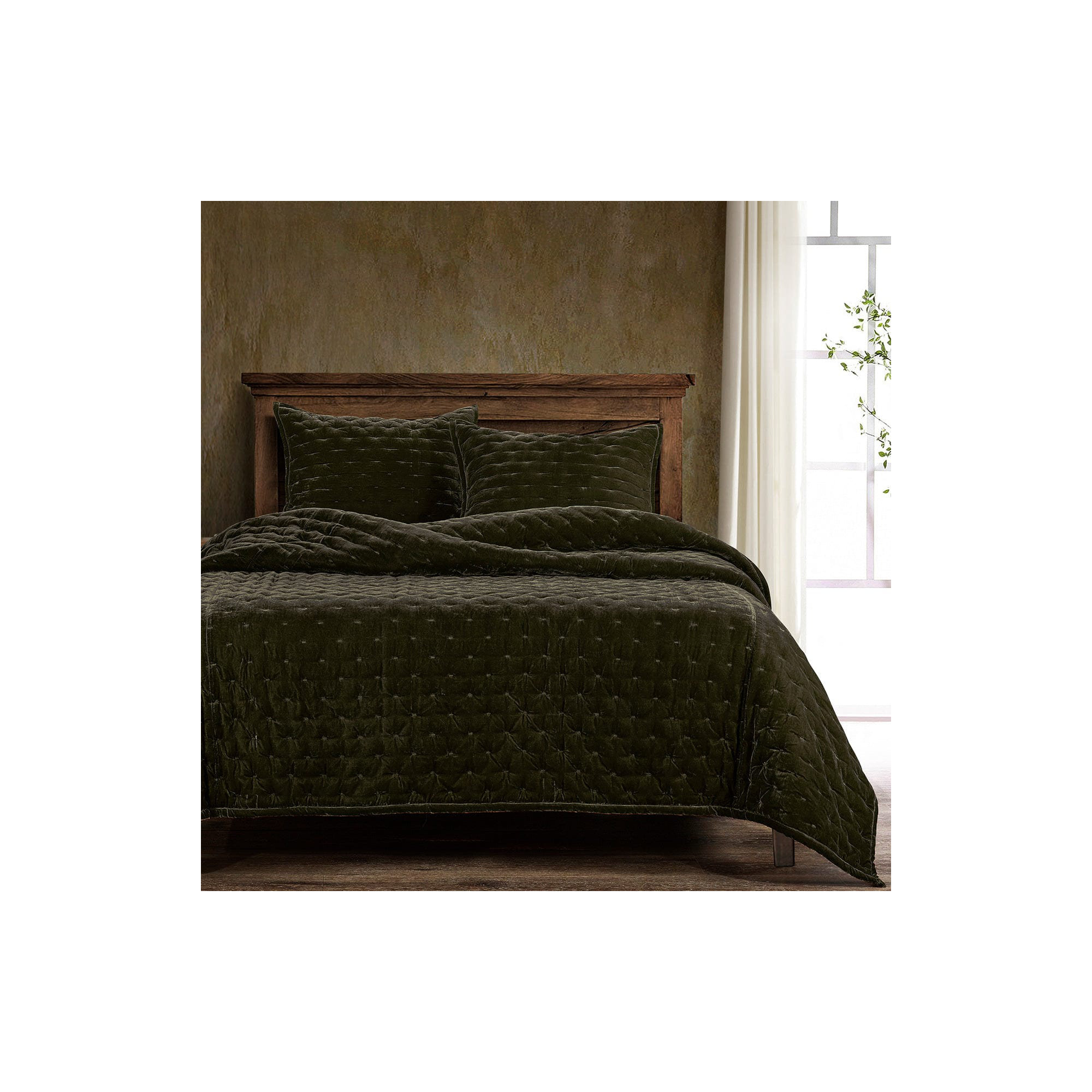 Stella Faux Silk Velvet Classic Chic Modern Rustic Romantic Western Quilt Set, King Quilt + 2 King Shams, Fern Green