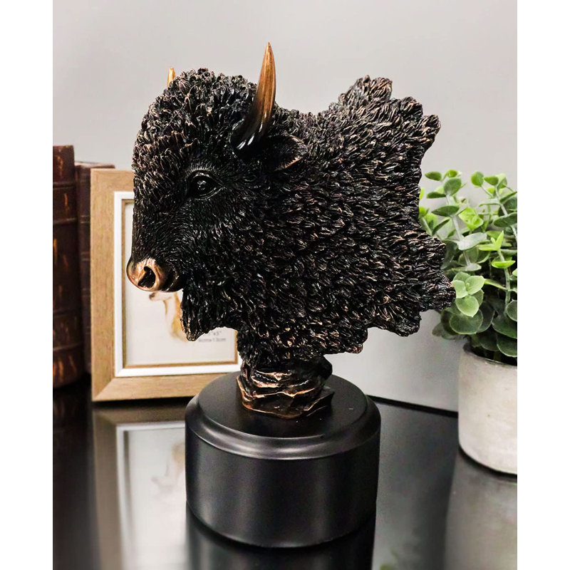 Figurine Jonesha
