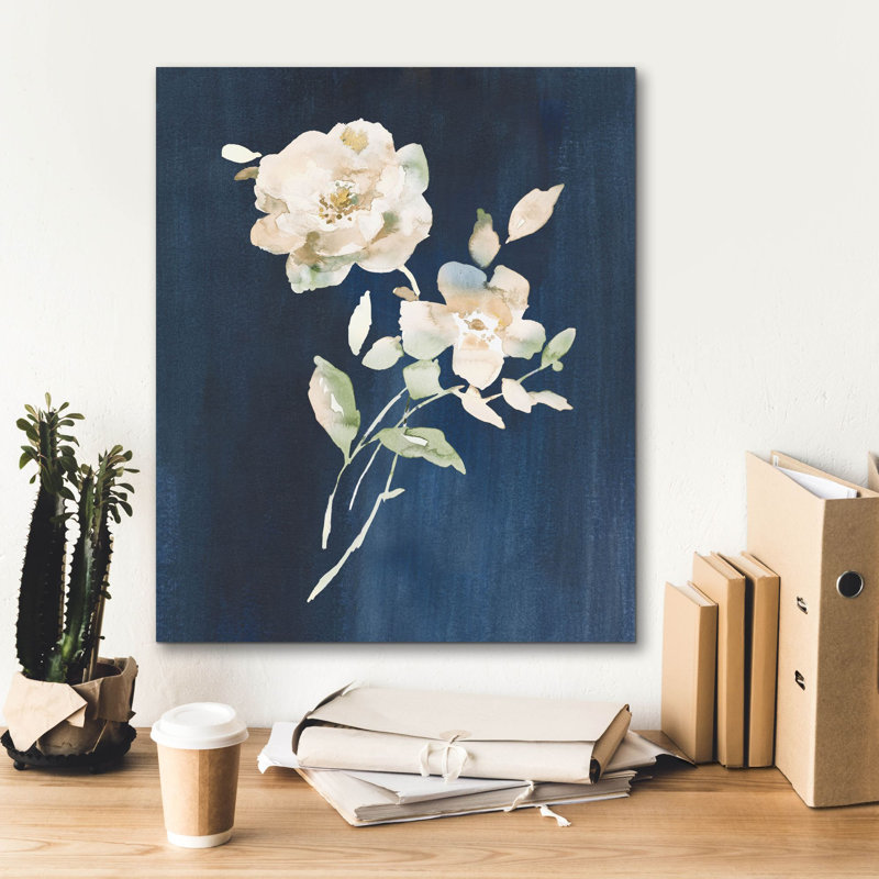 «White Florals Of Summer 4» par Danhui Nai, art mural sur toile