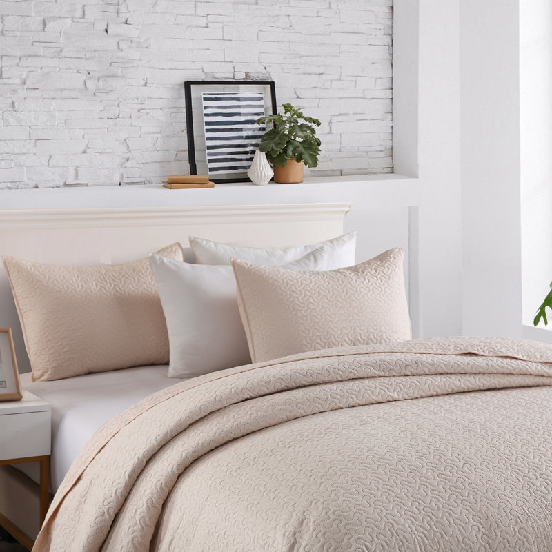 QSM02 Quilt, King Quilt + 2 King Shams, Beige