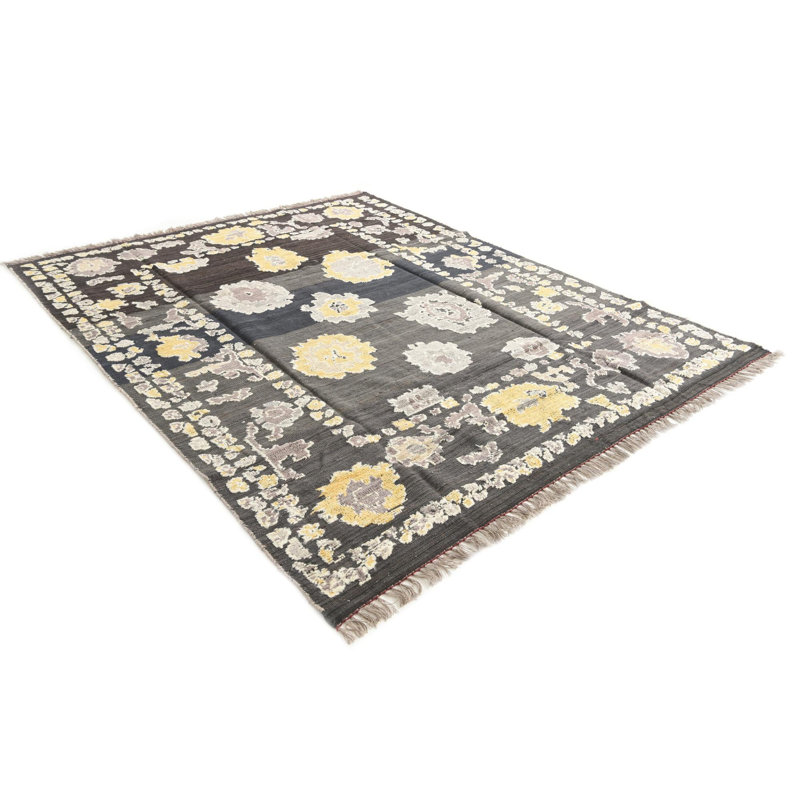 Jose Black Rug