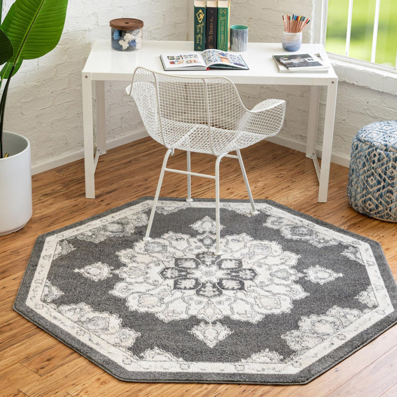 Oriental Indoor Rug, Octagon 5' x 5'