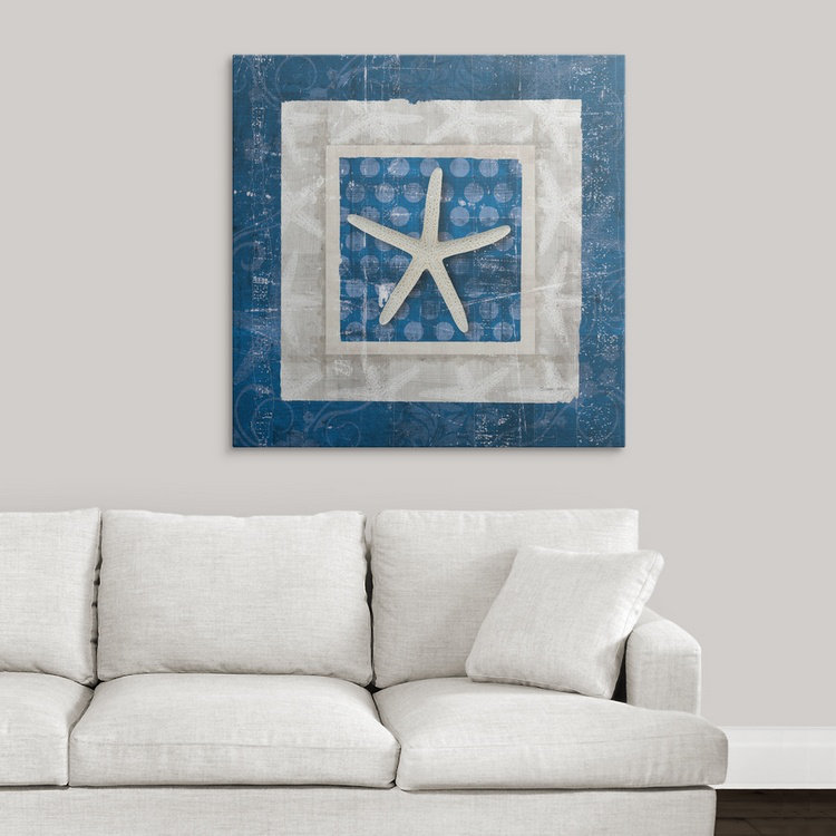 «Sea Shell IV on Blue», impression par Belinda Aldrich, H 35 po x l 35 po x P 1,5 po, Toile