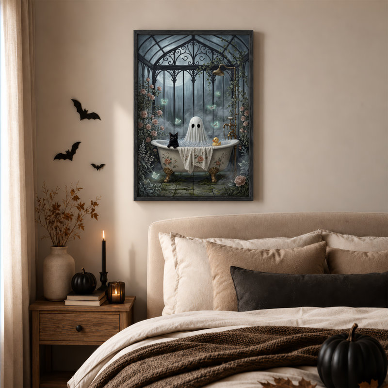 Tableau sur toile d'Halloween représentant un fantôme blanc et un chat noir dans une baignoire, H 36 po x l 24 po