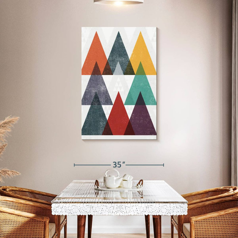 Avery Mod Triangle Retro, 45" H x 30" W