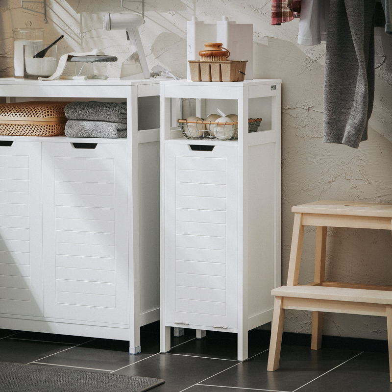 Lyndora Laundry Basket