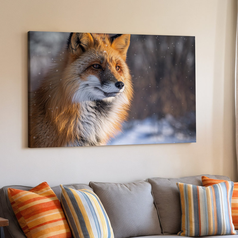 Toile, un majestueux renard roux avec un visage expressif détaillé, art mural contre un paysage d'hiver légèrement flou mettant en valeur son art mural sur toile