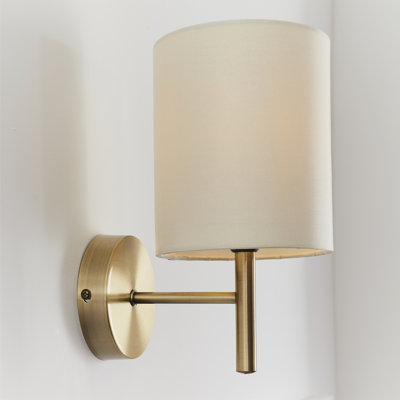 Iyanna Armed Sconce