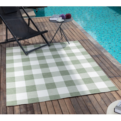 Blannie Chequered Machine Tufted Area Rug
