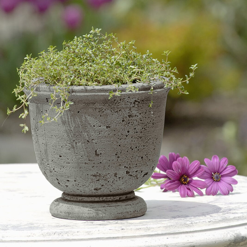 Carbone Handmade Urn Planter, Ferro Rustico Nuovo