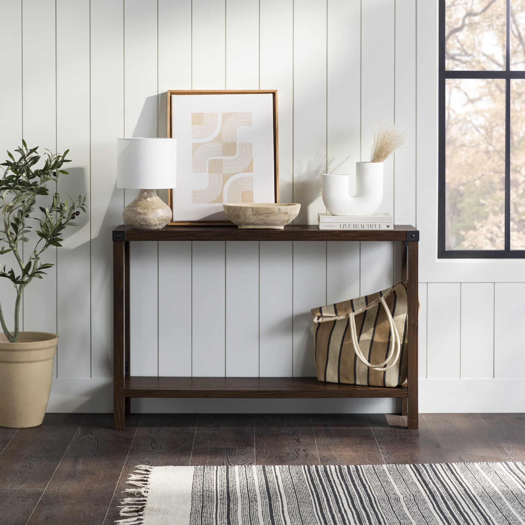 31.5'' Round Coffee Table With Woodgrain Top And Tambour Shade Accents For Living Room
