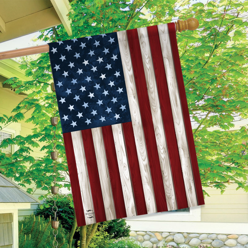 Drapeau de maison en bois