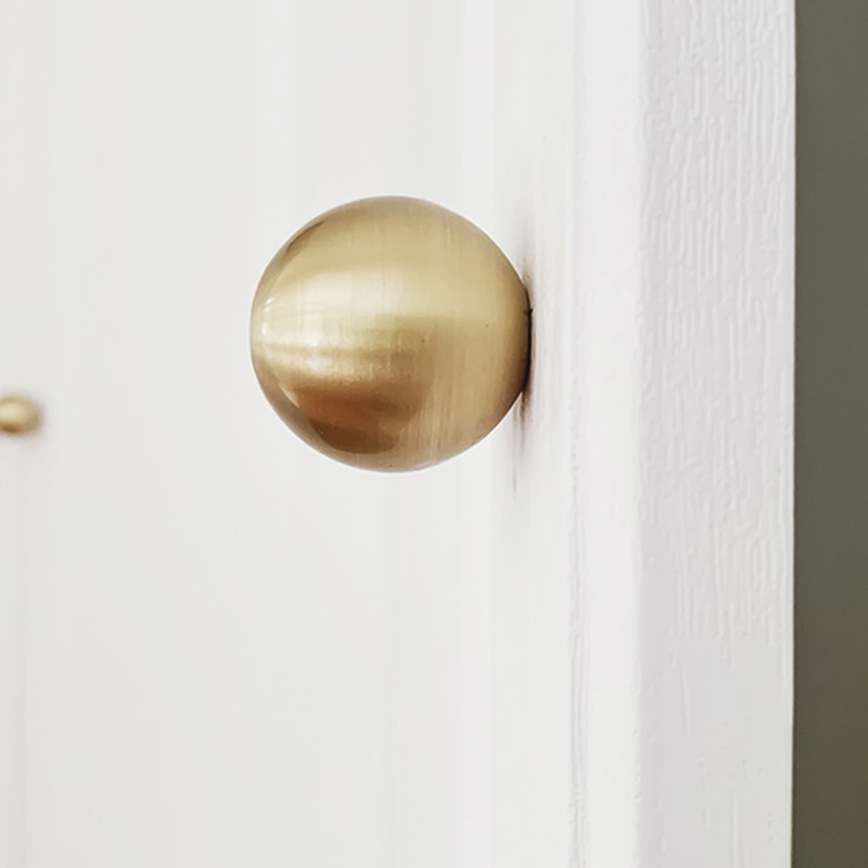 1 3/16" Diameter Round Knob