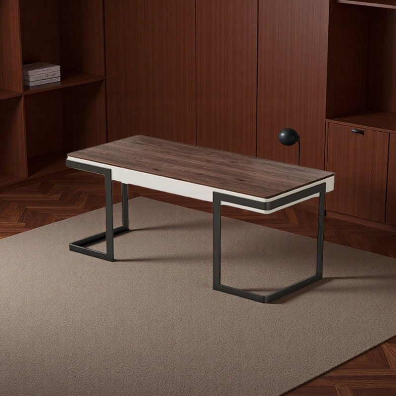 Bureau spacieux et ergonomique, H 29,53 po x l 55,12 po x P 23,62 po