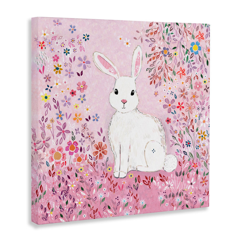Toile à motif de lapin à motif floral Playful Flopsy, design par Clare Tupper, H 36 po x l 36 po