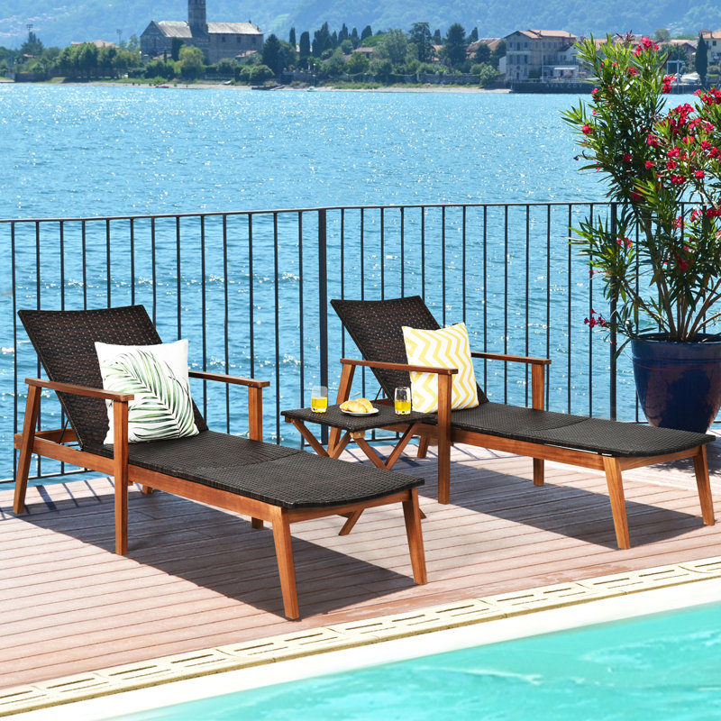 Tilbury Outdoor Chaise Lounge with Table