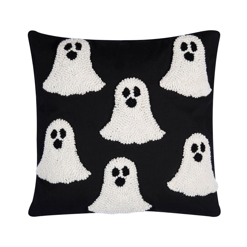 18" x 18" Ghost Halloween Hooked Throw Pillow