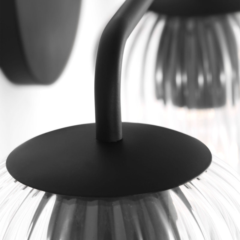Meuble-lavabo Eisele , H 8,75 po x l 24 po x P 6 po, Nuit noire, Trois lumières