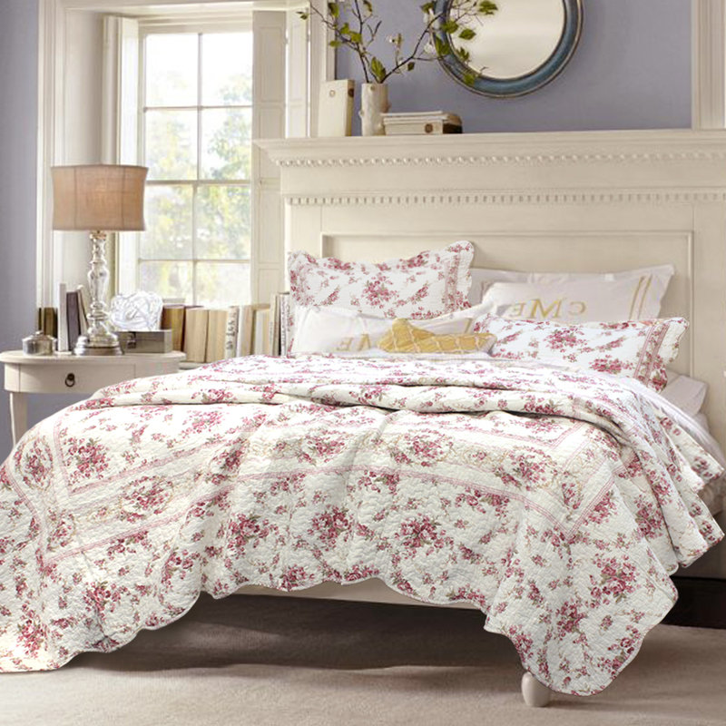 Surrett Cotton Floral Quilt, King Quilt + 2 King Shams