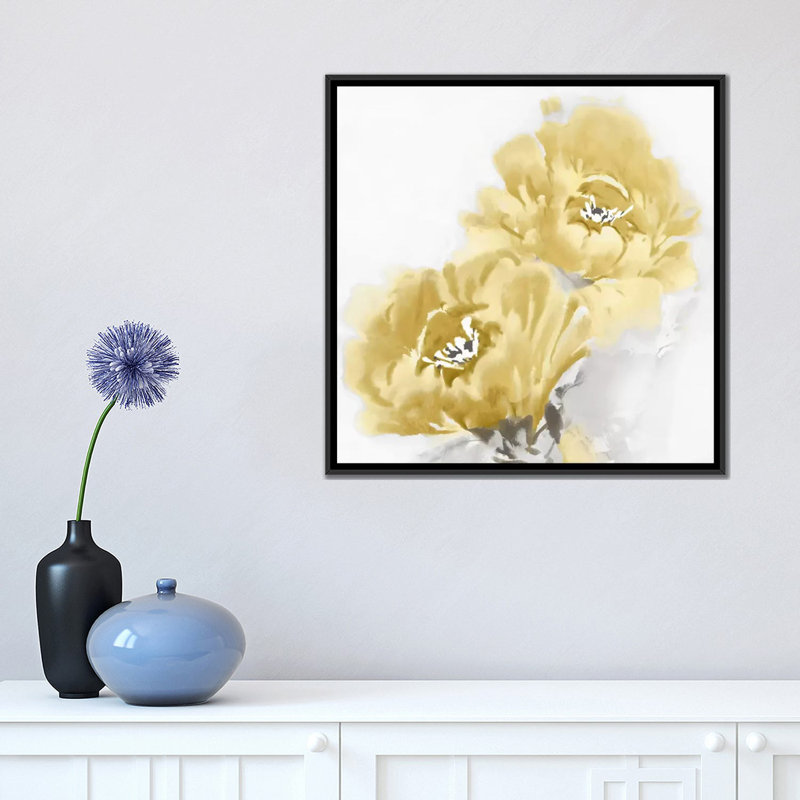 «Flower Bloom in Yellow I» par Jesse Stevens - impression sur toile tendue, H 18 po x l 18 po x P 1,5 po, Pas de tapis
