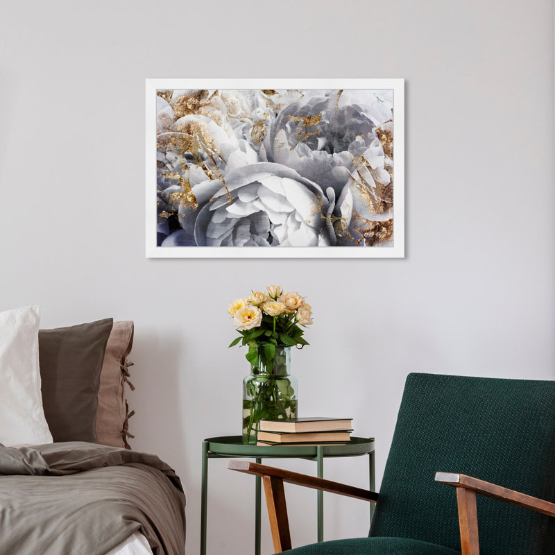 « Her Peony Garden » - impression d'art graphique, H 17,5 po x l 25,5 po, Cadre blanc