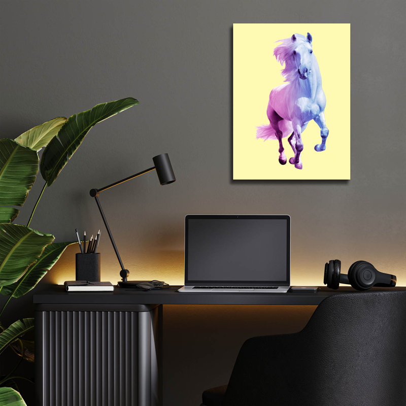 «Minimal Yelow Horse» par Mark Ashkenazi, H 16 po x l 12 po x P 0,13 po