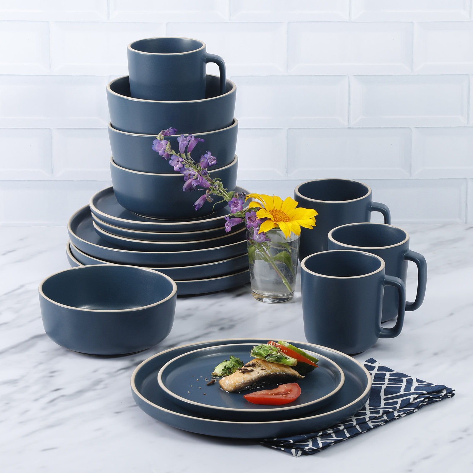 Gibson Elite Zuma 16 Piece Dinnerware Set, Service for 4, Cobalt