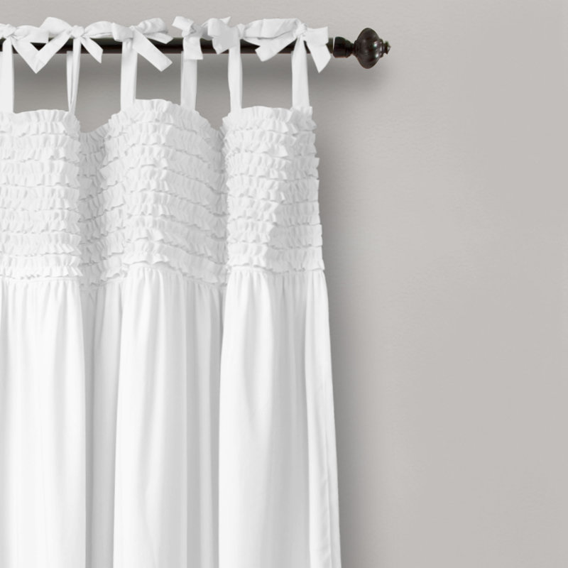 Paire de rideaux semi-transparents avec passants Lydia, l 40 po x L 95 po, Blanc