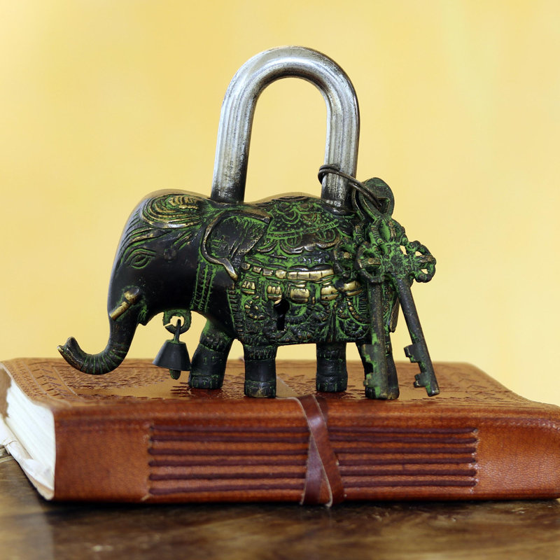 Animals Figurines & Sculptures