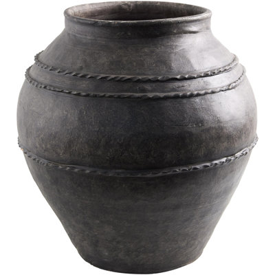 Galey Alix X Livabliss Stevi Vase