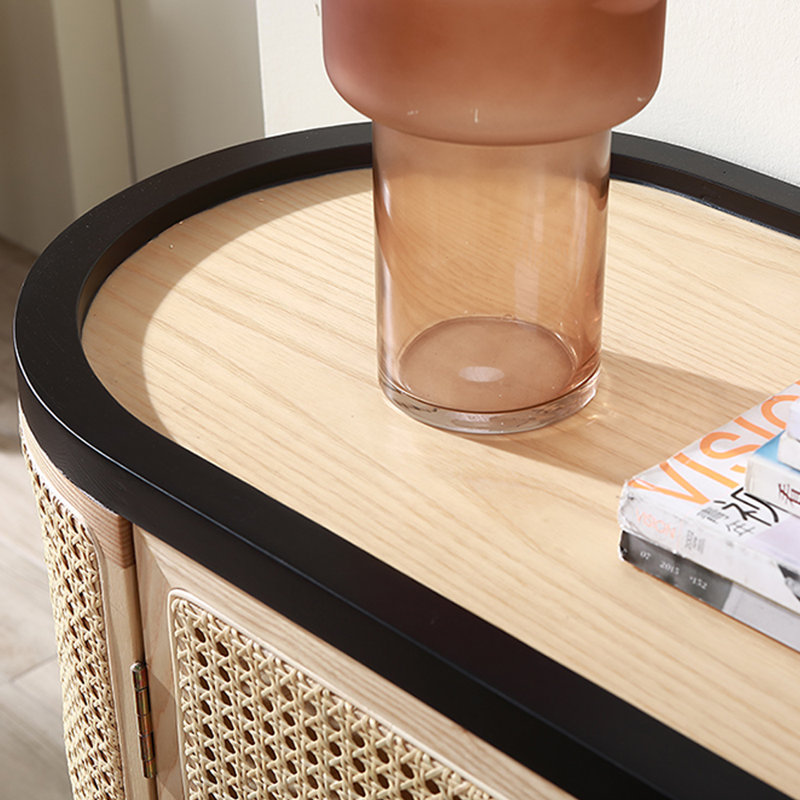 Armoire d'appoint simple et moderne en rotin