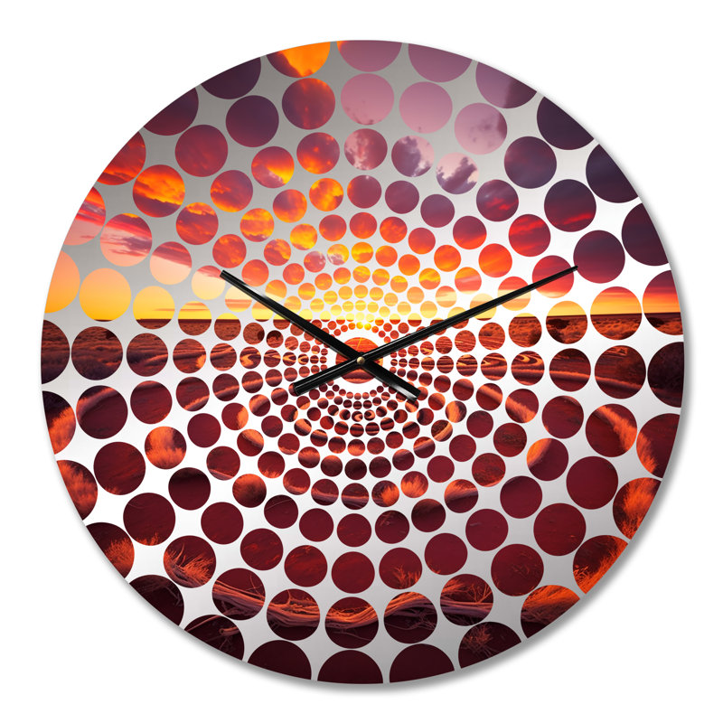 Horloge murale Antwone, Médium