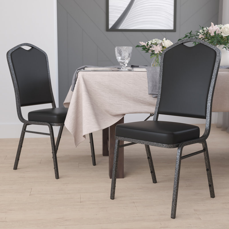 Chaise de banquet empilable Oliverson, Vinyle noir, Cadre argenté, 4