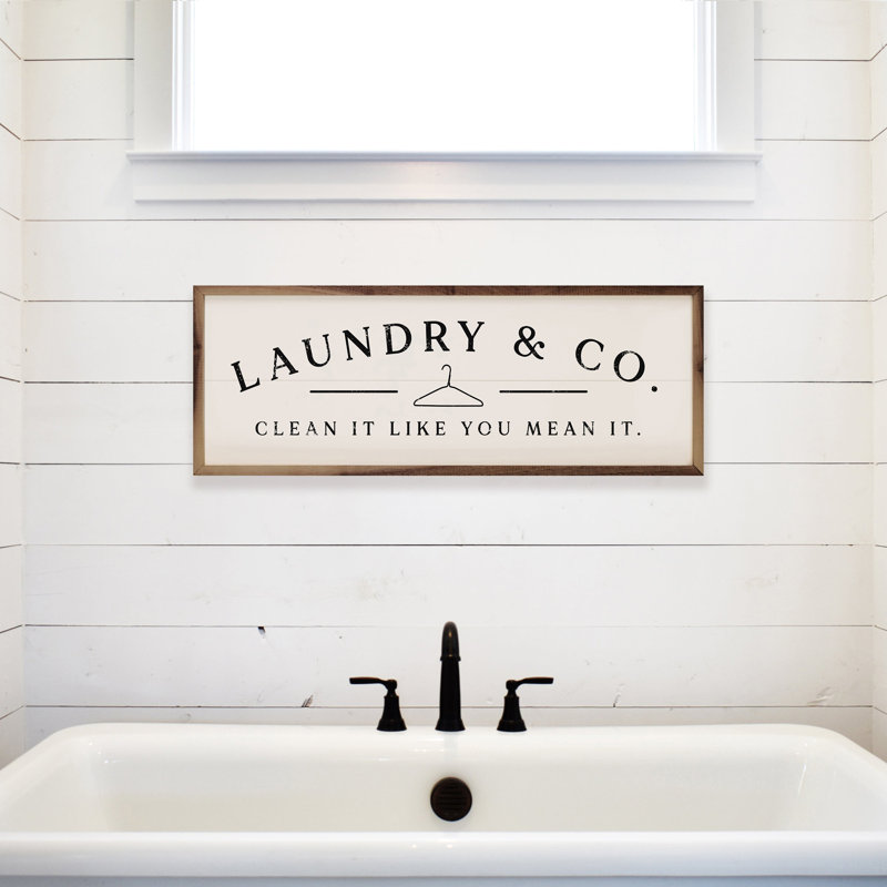 Laundry And Co Hanger, H 16 po x l 48 po