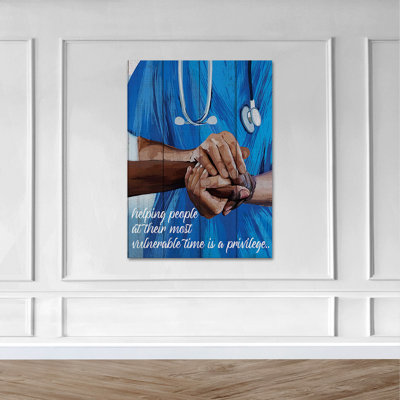«Doctor Holds Hand Of Patient», art textuel sur toile tendue