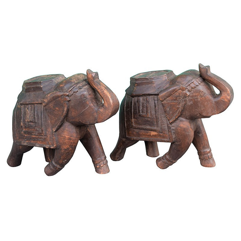 Derriyah Figurines & Sculptures